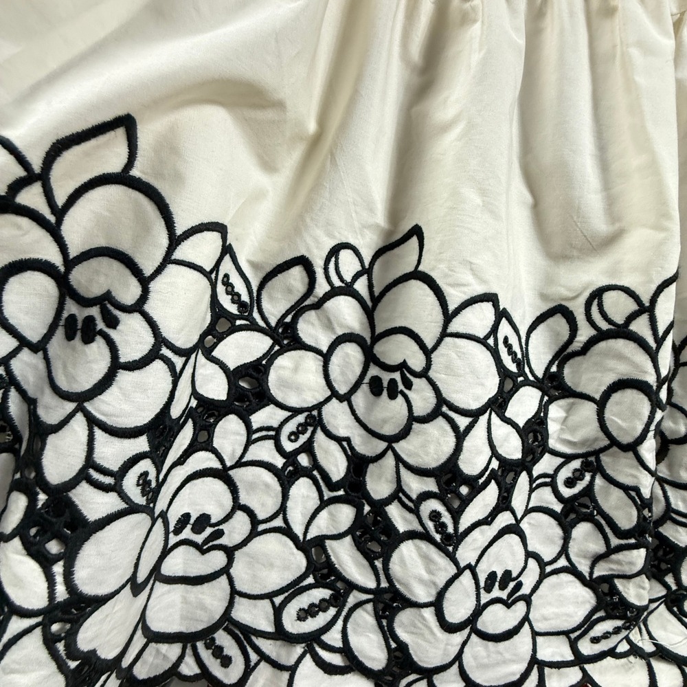 Torrid Belle Isle Tiered Embroidered Floral Maxi Dress Size 22 Whisper White - Picture 15 of 16